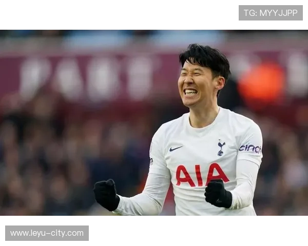 孙兴慜与萨拉赫在锋线推进上出现路径分化，孙更依赖体系分配