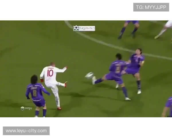 拉菲尼亚 vs 罗本：左脚内切进攻效率与战术作用对比