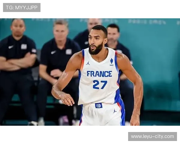 戈贝尔高效封盖拉开防守差距 改变爵士内线保护体系